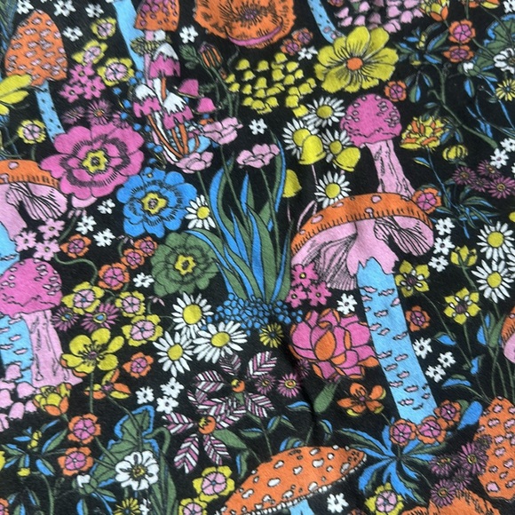 Nooworks Magical Mushroom Muscle Tee - Picture 4 of 5